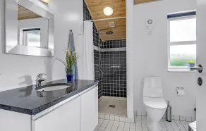 Beautiful Home In Aabenraa With Sauna - Image 4