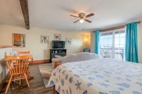 Vacation at the BEACH - Balcony with water view - Image 4
