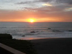 Incredible White Water view! Gorgeous sunsets! Jacuzzi on deck/2 Flat screen TVs - Image 3
