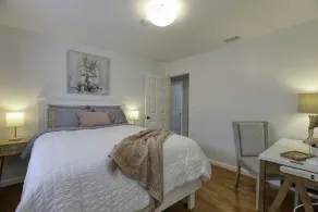 Quiet relaxing home - Air conditioned comfort, Tesla Level 2 charging on site - Image 5