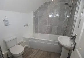 Exmouth - Apartment 2, Strand House - Modern 2 Bedroom Apartment, Perfect Location For Access To Beach & Town Centre - Sleeps 6 Guests - NO Parking - Hosted By RENTMYHOUSE - Image 2