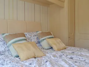 2 bedroom accommodation in Mudeford, near Christchurch - Image 5