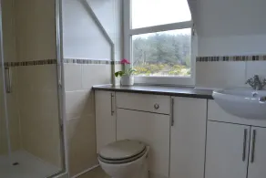 Luxury Cottage in a Scottish Coastal location with view over rolling countryside - Image 3