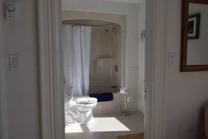The Rustico Suite | 2-Bedroom Luxury with Private Kitchenette & Ensuites - Sleeps 4 - Image 4