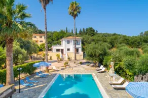 Villa Lianolia: Huge pool, A/C, WiFi, near the beach - Image 4