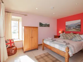 Red Chimneys Cottage, DUNVEGAN - Image 5
