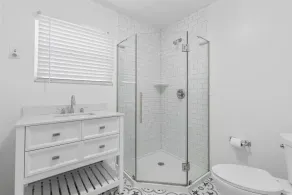 Barefoot Bungalow - Image 4