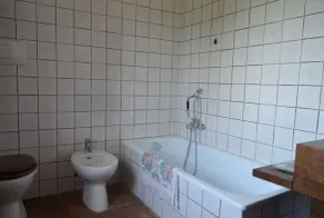 Casa de Pedra em uma Posição Bonita, Piscina Privada, Completamente Vedada, Ideal Statpunkt Para Besichti - Image 3