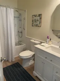 Renovated home one floor living, 2 bedrooms and 2 bathrooms - Image 3