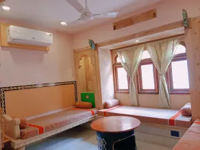 Enchanting 500 year's Haveli for stay, near Jaisalmer Fort. - Image 3