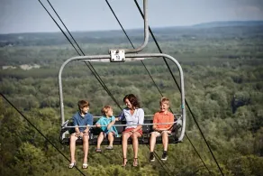 Stort familievenligt hjem i Crystal Mountain Resort, gå til skiløb, golf, pool - Image 4