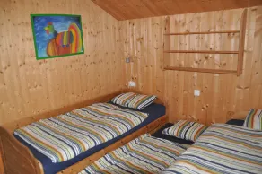 50 m to the slopes, own parking lot - Image 3