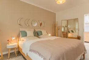 Spacious & high-quality vacation apartment with sun terrace & parking space - Image 5
