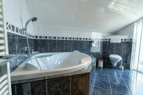 Tastefully decorated holiday home with a modern and light appearance that has been decorated with love and care. - Image 2