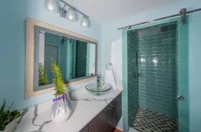 Cruzen Blue: Fabulous 2 Bedroom and 2 Bathrooms at Grande BAY Resort in Cruz Bay - Image 2