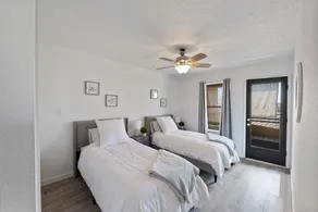 Luxury Adobe Townhouse w/Complimentary Breakfast - Image 4