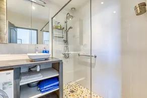 Casa vacanze 'Les Palmiers' con terrazza privata, Wi-Fi e aria condizionata - Image 3