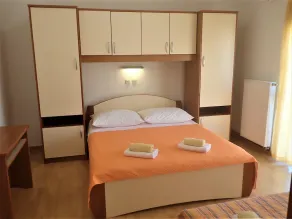 Apartment for 3 persons with garden view - Image 3