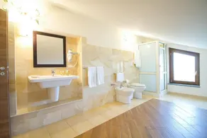 Appartamento Luxury con 2 Camere da Letto Vista Mare - Image 4