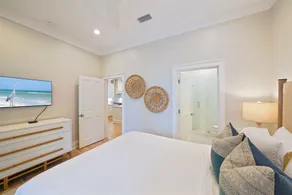 Wow Renovation, Nice Porches, & Tower, 4 Houses to Beach in Seaside + 2 Bikes - Image 5