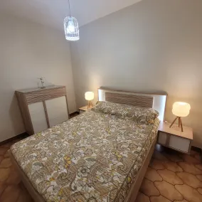 3 pièces dans une villa avec jardin. - Image 3