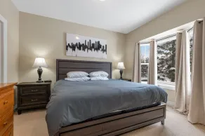 Collingwood, Blue Mountain, Historic Snowbridge, Main Floor - Image 4