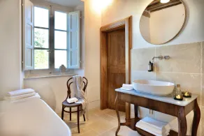 VILLA CARNICELLI histórica, ecológica, sostenible, 450m², piscina, diseño - Image 3