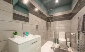 Amplio 2bed, G / F Family Apartment Beach Ubicación - Image 2
