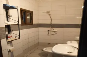 High standing residence located in Douala - Image 3