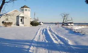 Riverside Lodge Bed & Breakfast on the Honga River    UNIT C - Image 3