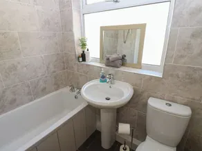 Bolton Terrace - 2 Bedrooms - Sleeps 4 - Image 3