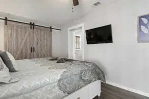 Cape Vista Getaway! Heated pool home minutes away from Anna Maria with grill! - Image 5