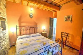 Casa Noriana F: Un caratteristico e accogliente appartamento situato in posizione tranquilla. - Image 5