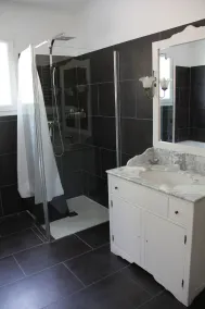 Villa con piscina in Pinet - Image 3