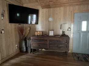 Cozy 2BR/1B cabin overlooking a beautiful creek with access to Catoosa WMA. - Image 2