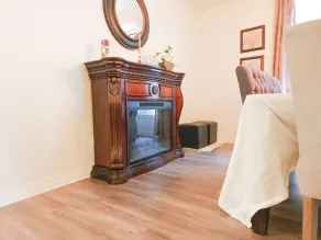 Luxury Boho Escape - 2.5 Baths, 4 Beds, 2 King Suites - 15 min to Falls and NOTL - Image 3