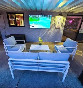 Tropical Oasis Retreat Pool/Jacuzzi/Game room/Bar - Image 4