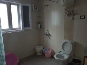 3 BHK, Luxurious Homestay Apartment with Secure Parking - Image 5