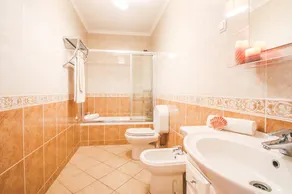 Modern apartment near Albufeira centre - Image 2