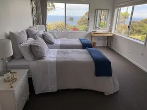 Buy 2 weekend nights, get 2 week nights free - LUXURY WITH STUNNING SEA VIEWS - Image 5
