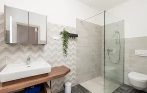 Beautiful home in Miholascica - Image 2