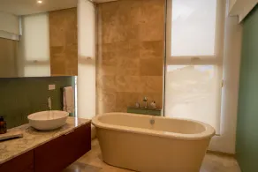 Ocean Reef Penthouse Cottage - Image 3