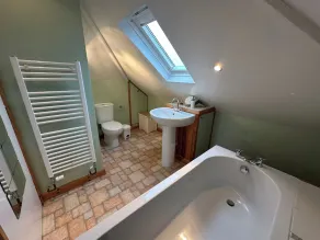 Casa accogliente e familiare con griglia e giardino - Image 3