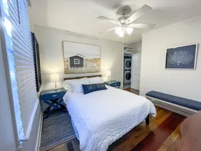 New - Flirty Flamingo Bungalow - close to downtown - Image 3