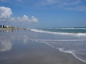BEAUTIFUL DIRECT OCEANFRONT VIEW NOW RENTING FALL-SPRING WATCH ROCKET LAUNCHES! - Image 3