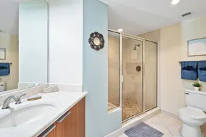 3 chambres 3 salles de bain en suite Condo au bord de l'eau stationnement (sans taxe> 181 d) - Image 3