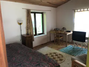 Drømmeferie i det blå hus omgivet af natur og dyr - Image 3