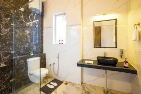 Alaya Stays Archee's 6BHK Nature Retreat - Image 3