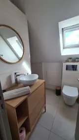 Villa, beach 3 km away, large indoor pool 28°, sauna, jacuzzi, 5* classification - Image 4