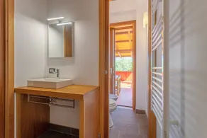 Villa Mendolia Hot Pool and Design - Image 4